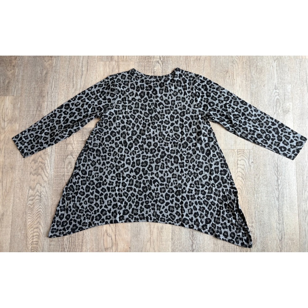 ANIMAL PRINT SHIRT LONG SLEEVE PULLOVER WOMAN'S XL Z STUDIO GRAY BLACK TUNIC TOP - Picture 2 of 9